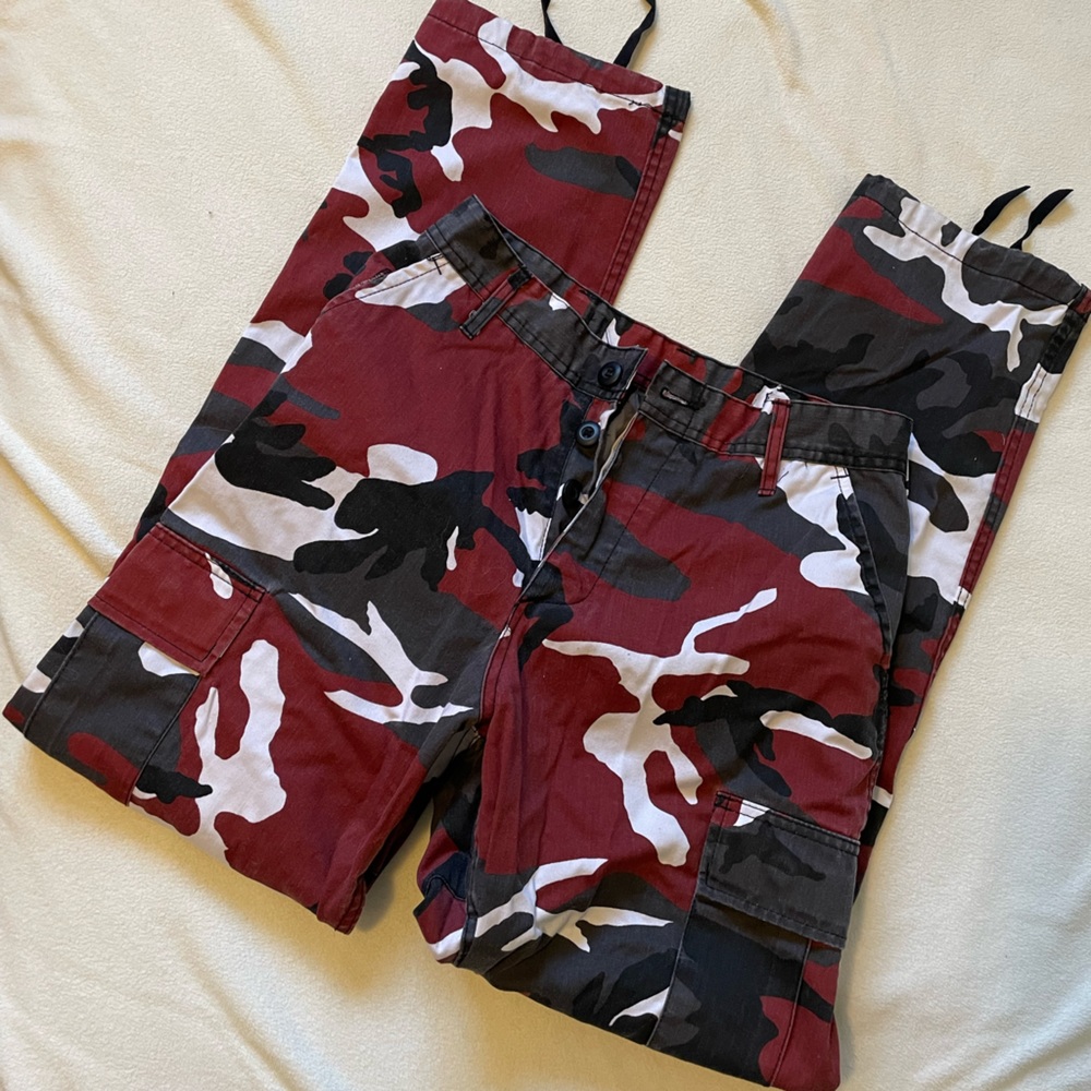 Red camo pants